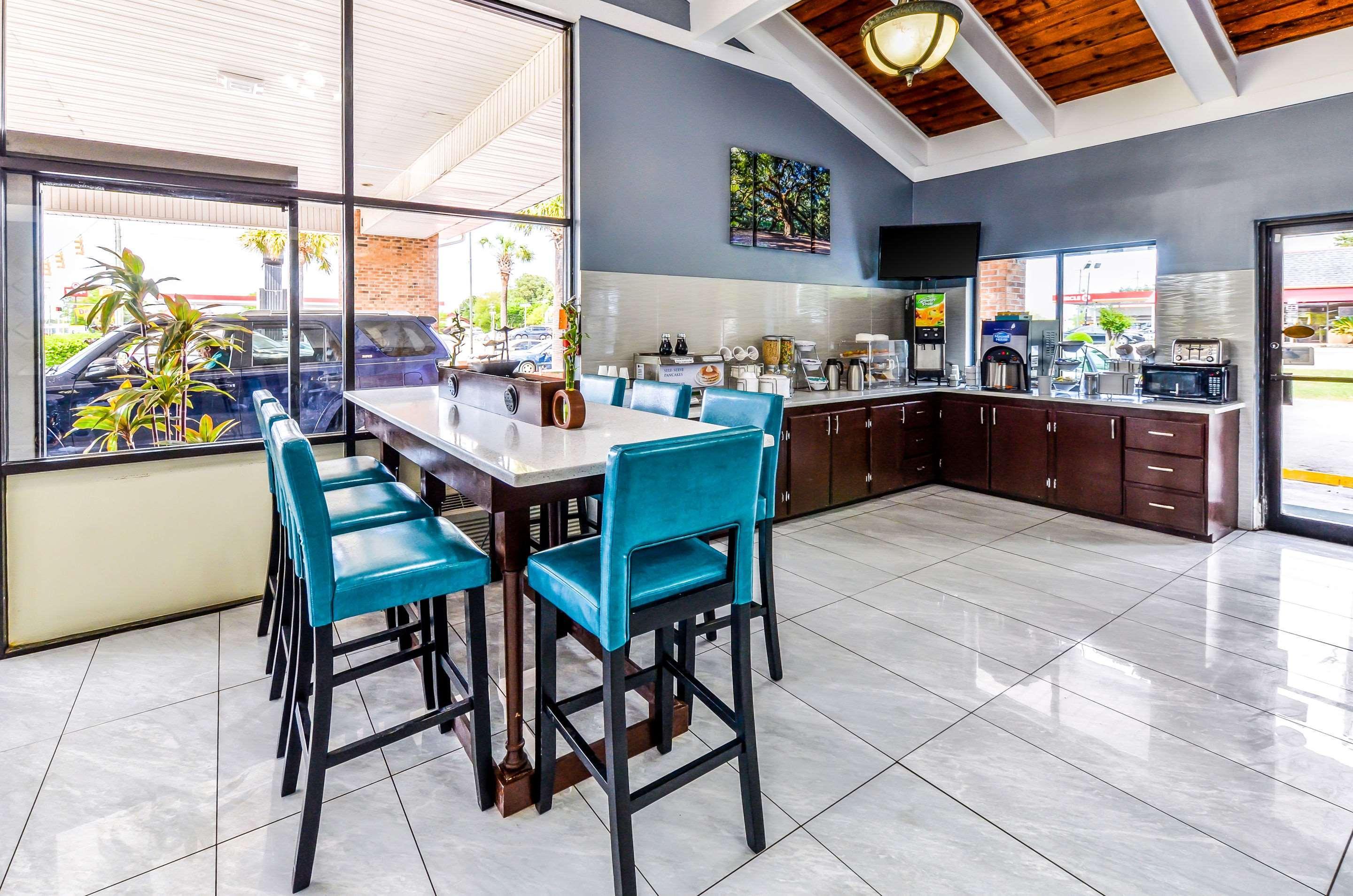 Rodeway Inn North Charleston - Ashley Phosphate Exterior photo