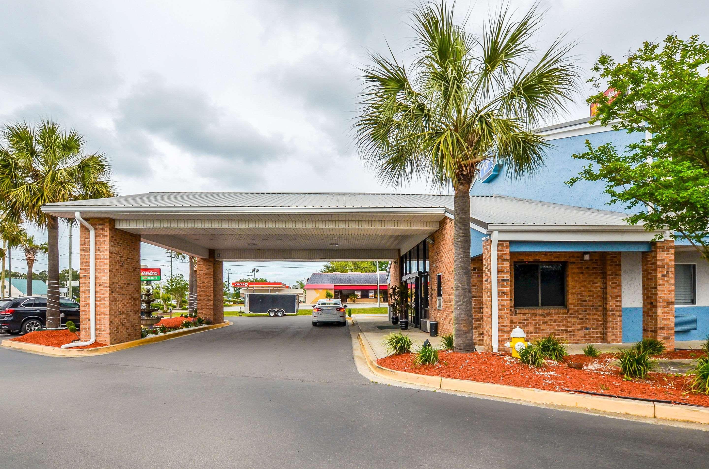 Rodeway Inn North Charleston - Ashley Phosphate Exterior photo