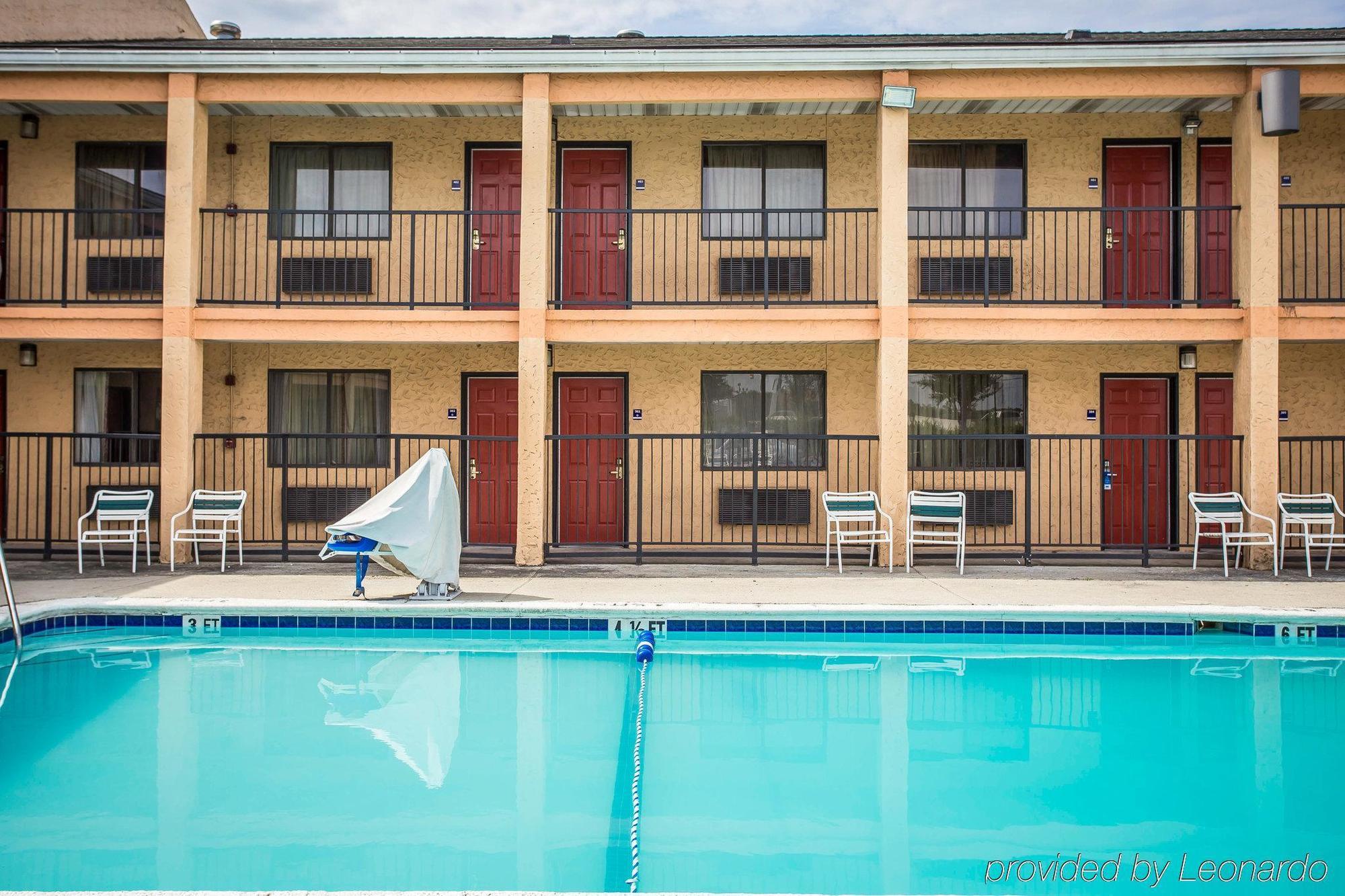 Rodeway Inn North Charleston - Ashley Phosphate Exterior photo